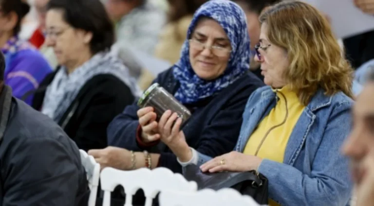 Buca’da Mutfak Atığı Toprağa Dönüyor!