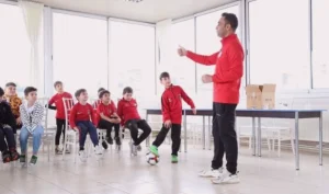 Çiğli’de Futbolcu Adayları Bilimle Yetişiyor