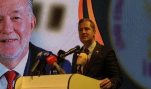 Yücel’den Esnaf Odası’nda AKP’ye yanıt: Bu kürsü siyasi propaganda yerli değil!
